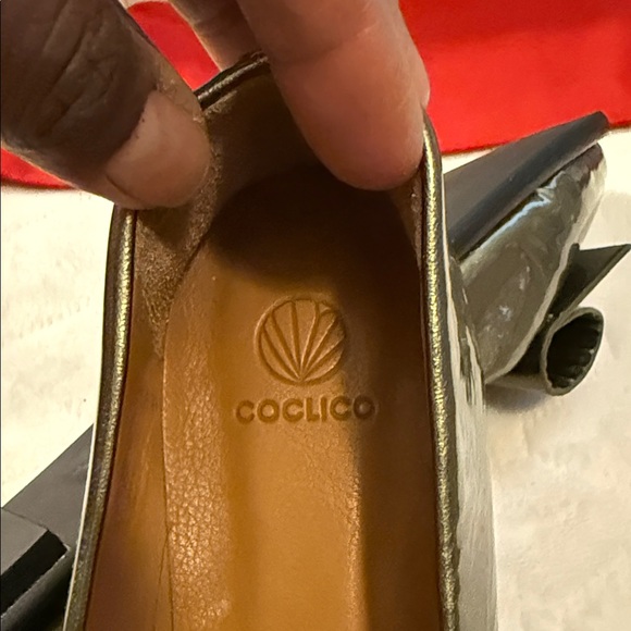 COCLICO Yale Loafer Metallic Gold Flats - Picture 9 of 14